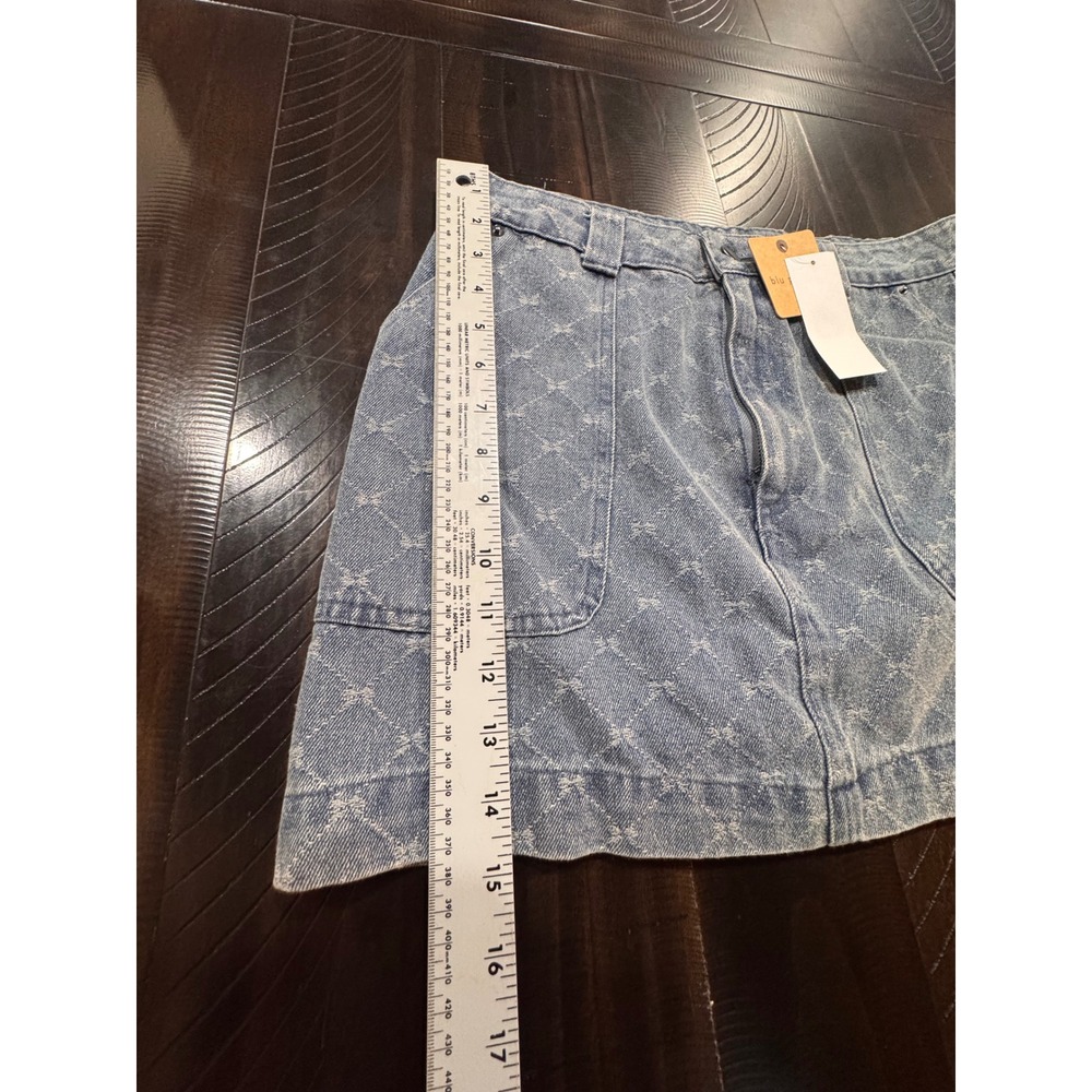 Blu Pepper Women Light Wash Blue Denim Bow Jacquard Mini Skirt Size L NWT - Picture 6 of 6